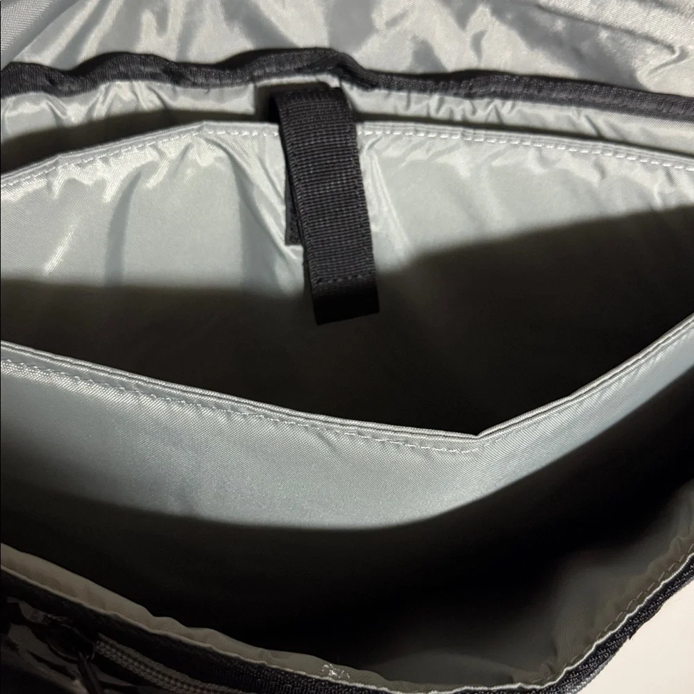 Vintage Specialized Black crossbody messenger laptop bag